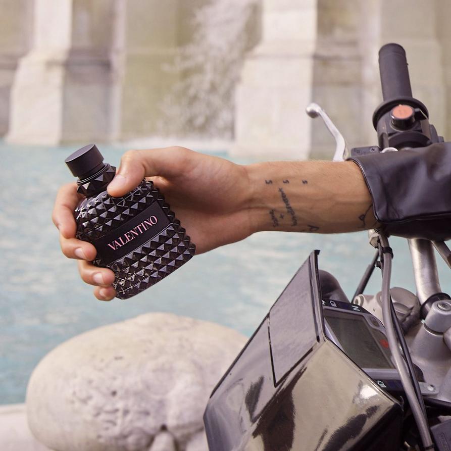 Valentino Uomo Born in Roma